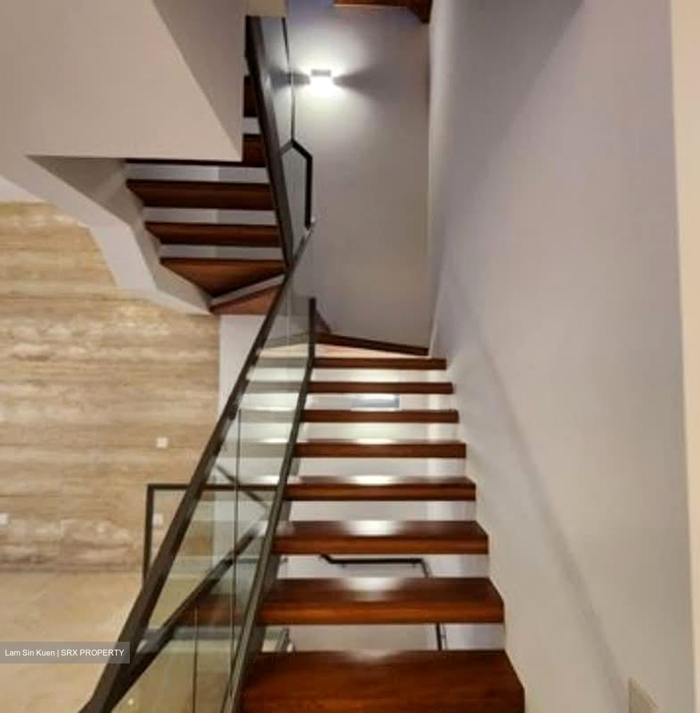 SeaHill (D5), Terrace #579044301